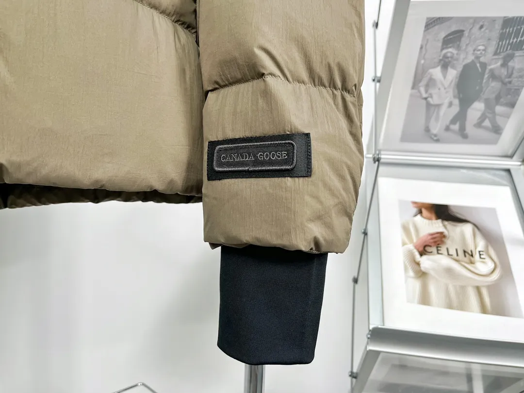 P940 Canada Goose Ouyang Nana second generation hooded down jacket Size: S-XXL